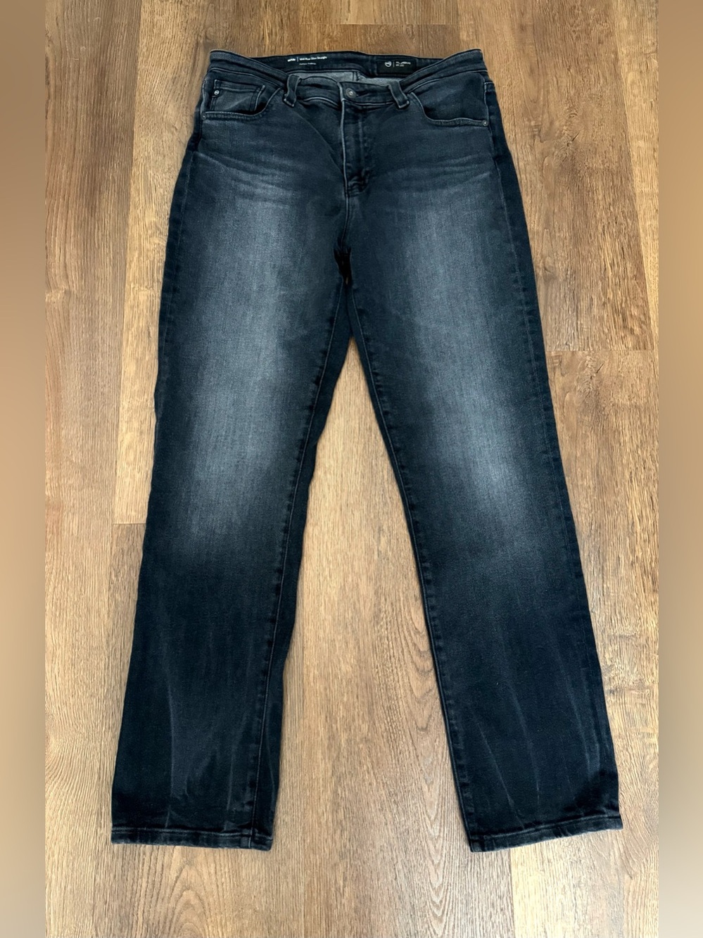 AG Mari Jeans